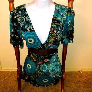 First Kiss sz small sheer waist tie blouse